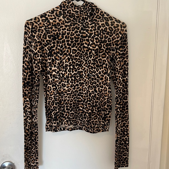 Medium Zara Print Long Sleeve - Picture 1 of 3